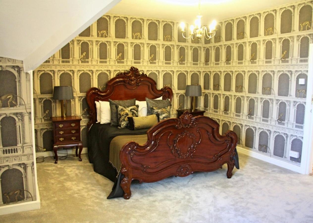 Отель Longville House Upper Welson Экстерьер фото